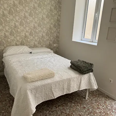 Apartament Pisito En San Anton *